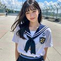しゃがみセーラー服女子④ 10枚目