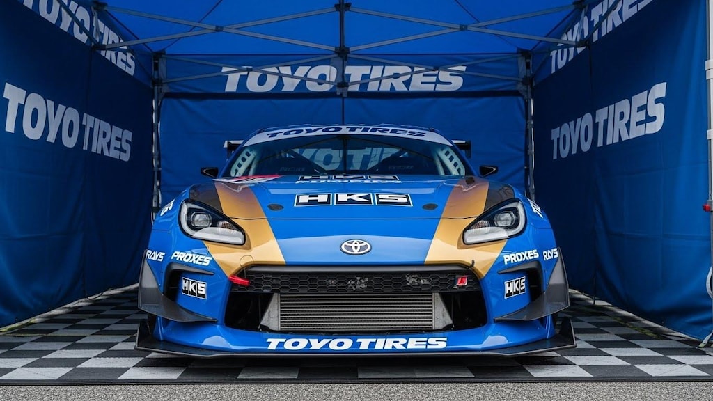 トーヨータイヤGR86