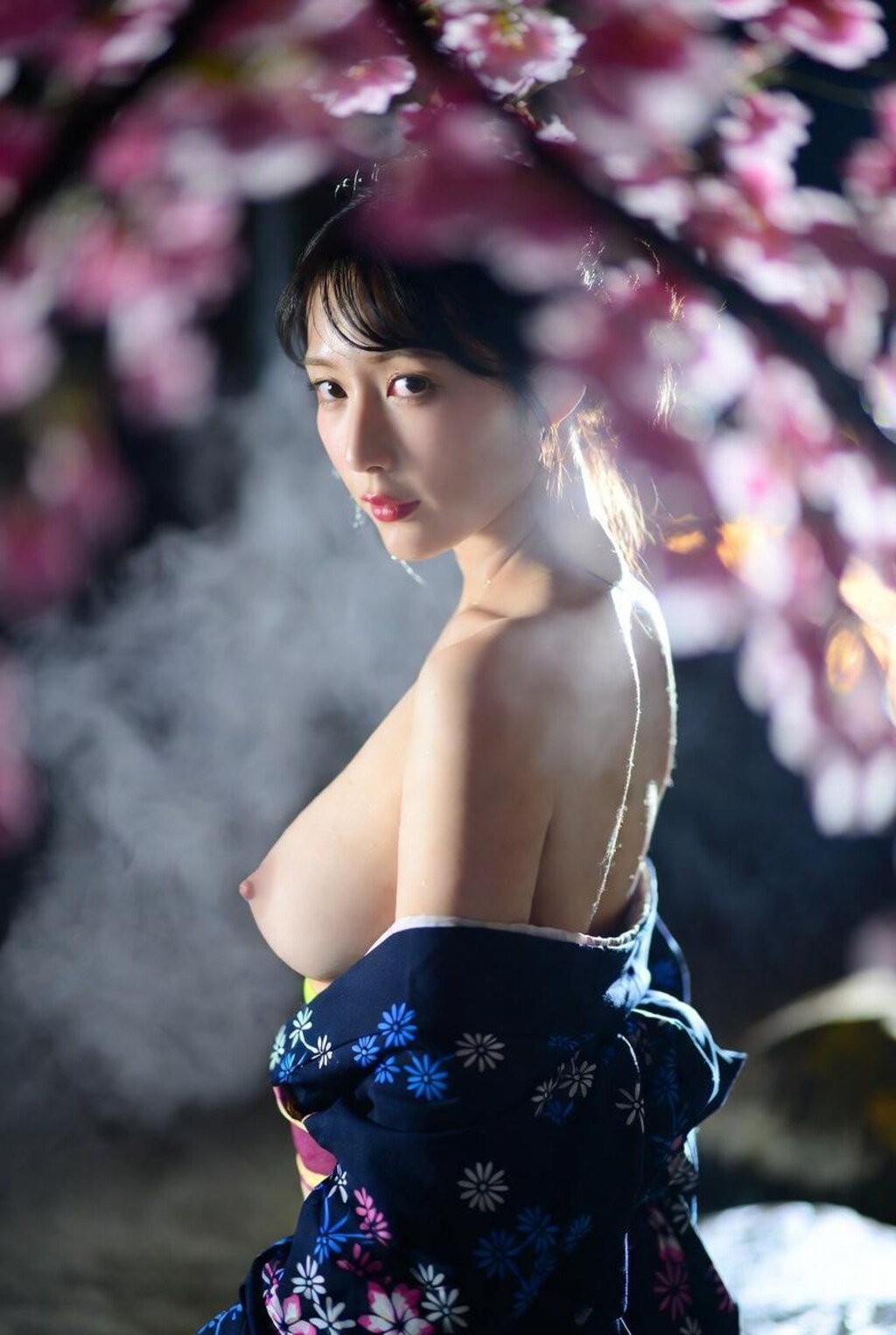 夜桜とおっぱい