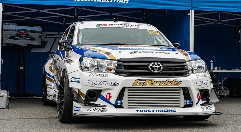 トーヨータイヤハイラックスのドリ車