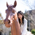 ポニーならぬペニーに乗る女子大生 4枚目