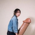 ポニーならぬペニーに乗る女子大生 9枚目