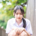 しゃがみパンチラ制服 2枚目