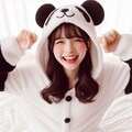 はしゃぐパンダ娘 8枚目