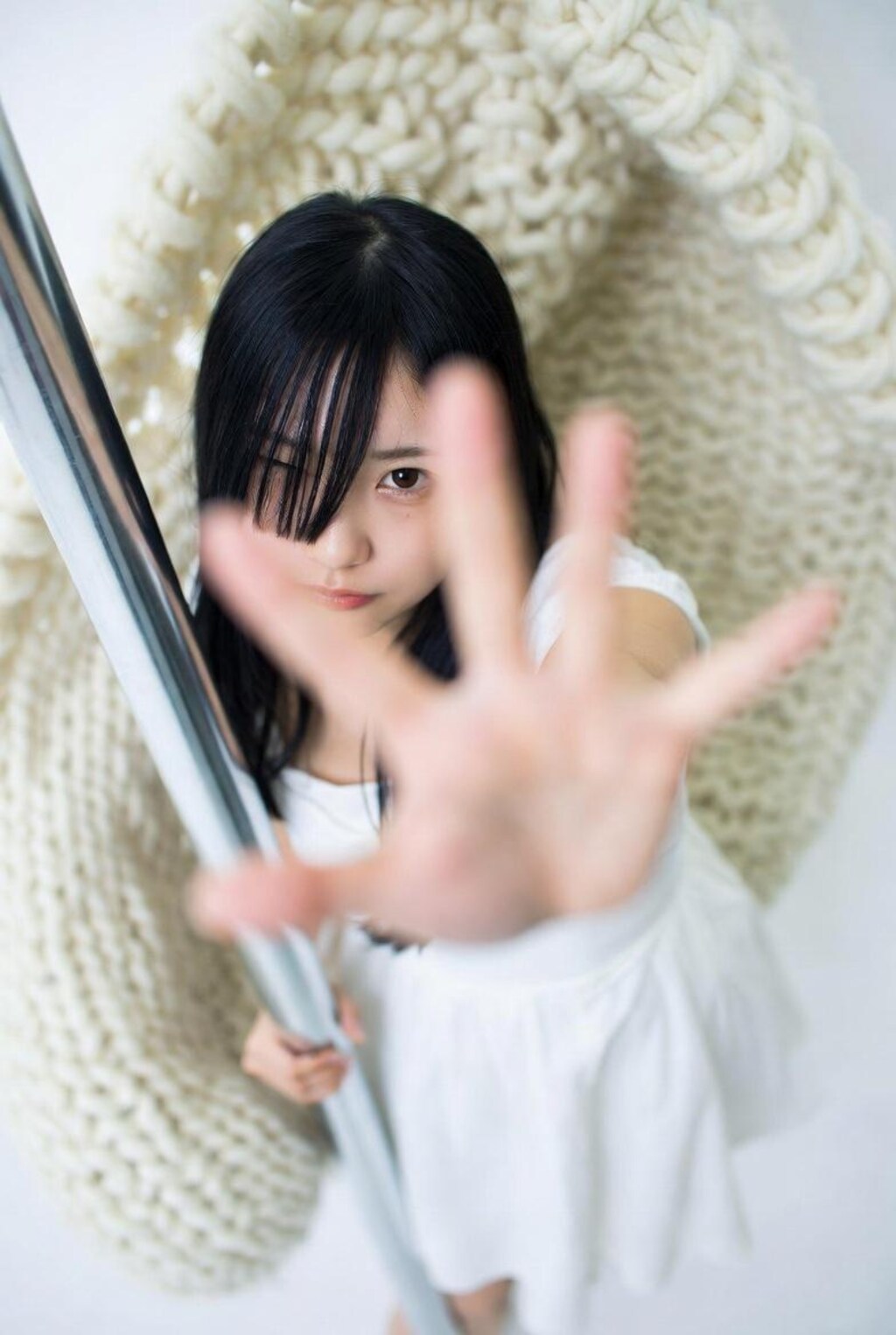 手編みの手袋とポラ子