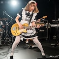 女子バンド　エレキギター 4枚目