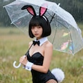 雨と傘とバニーガール 2枚目