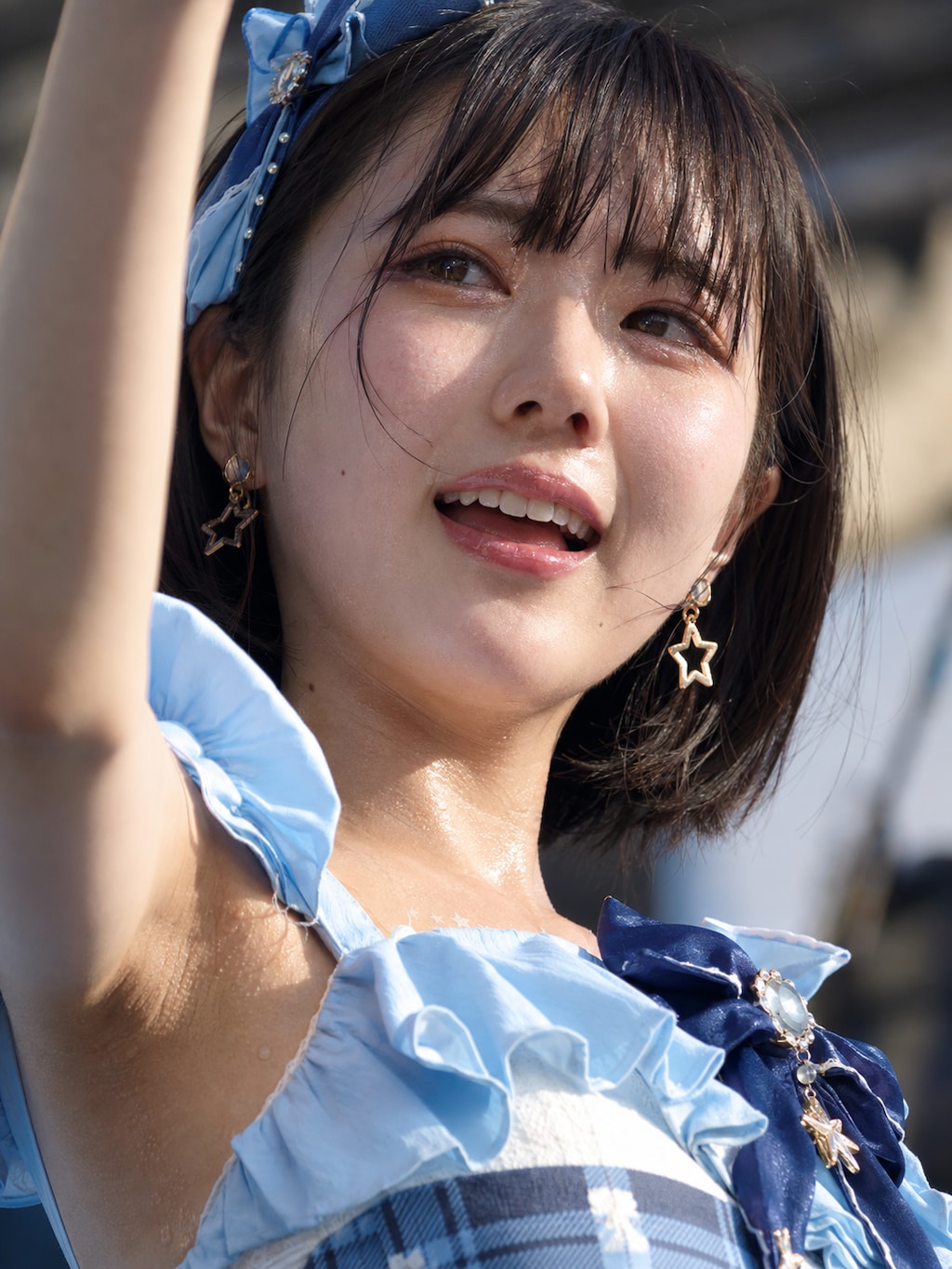 アイドルの長い舌