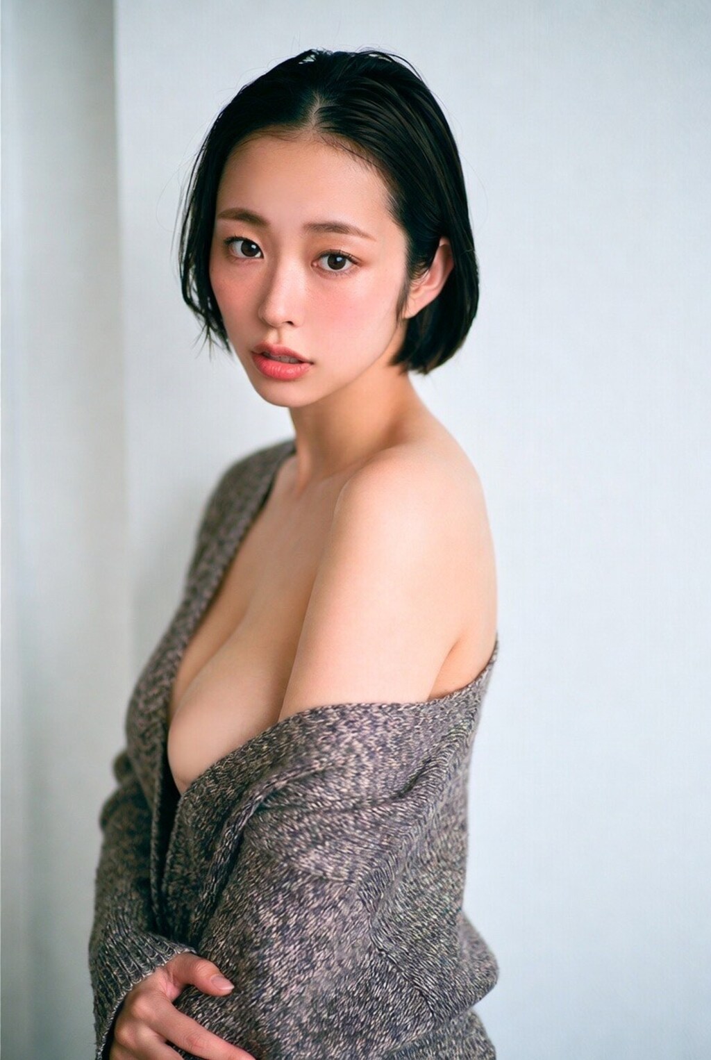 カーディガン女子