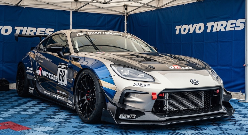 トーヨータイヤGR86