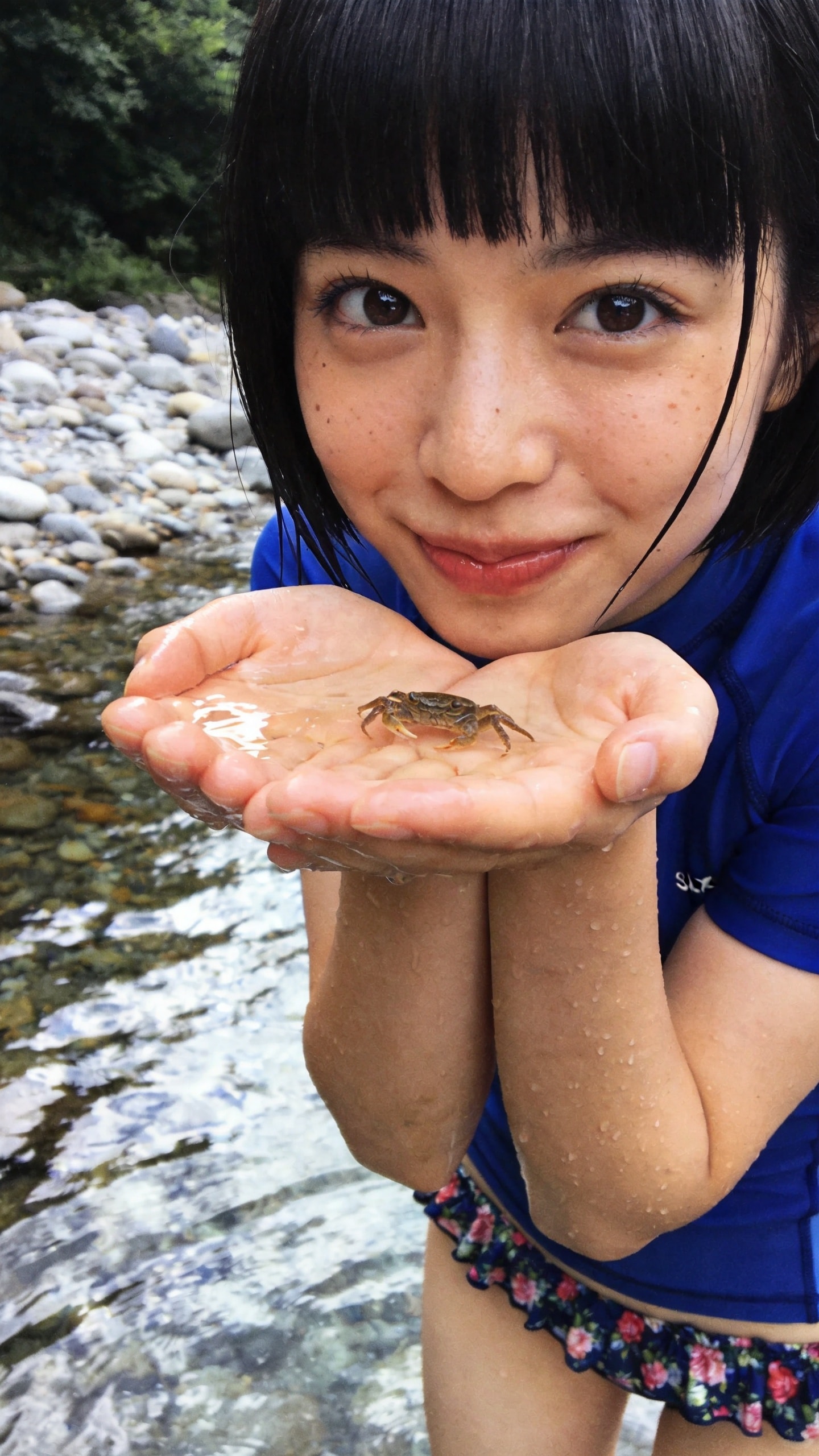 Summer Held in Two Hands