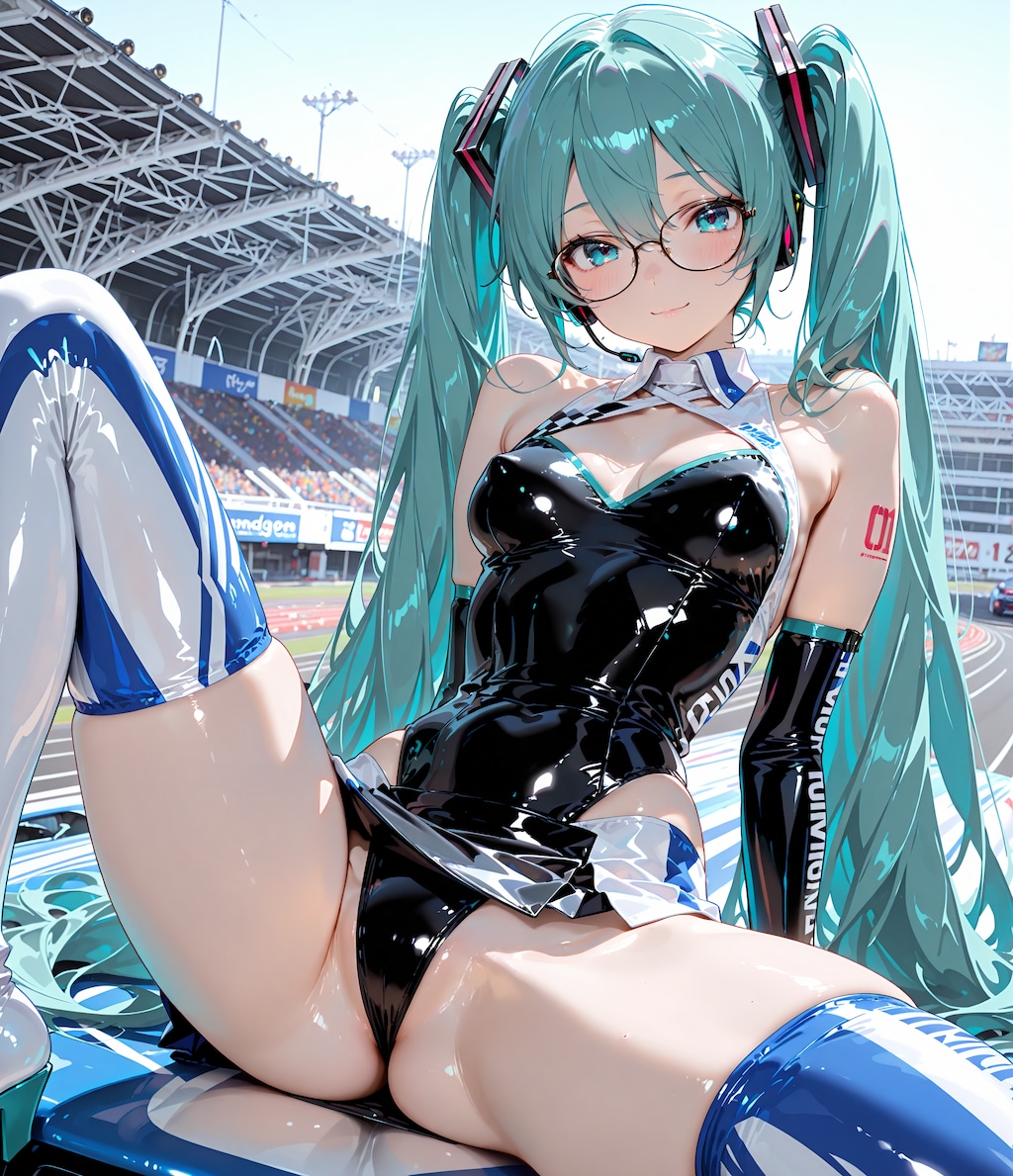 レースクイーンコスのミクさん♪