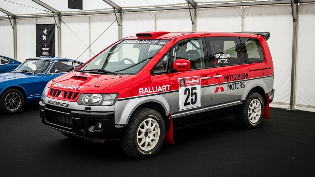 デリカラリーカー