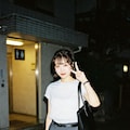 夜の公衆トイレ露出 2枚目