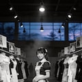 Where Aprons Become History 3枚目