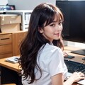 職場の見返り美人 4枚目