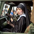真珠の耳飾りの軍用車両の少女 8枚目
