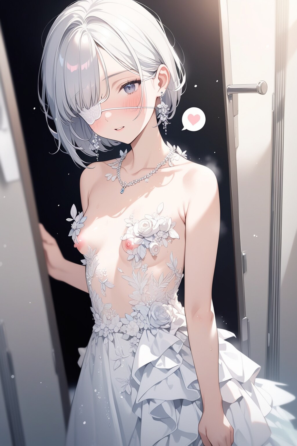 大事な部分が隠されていない眼帯ガール