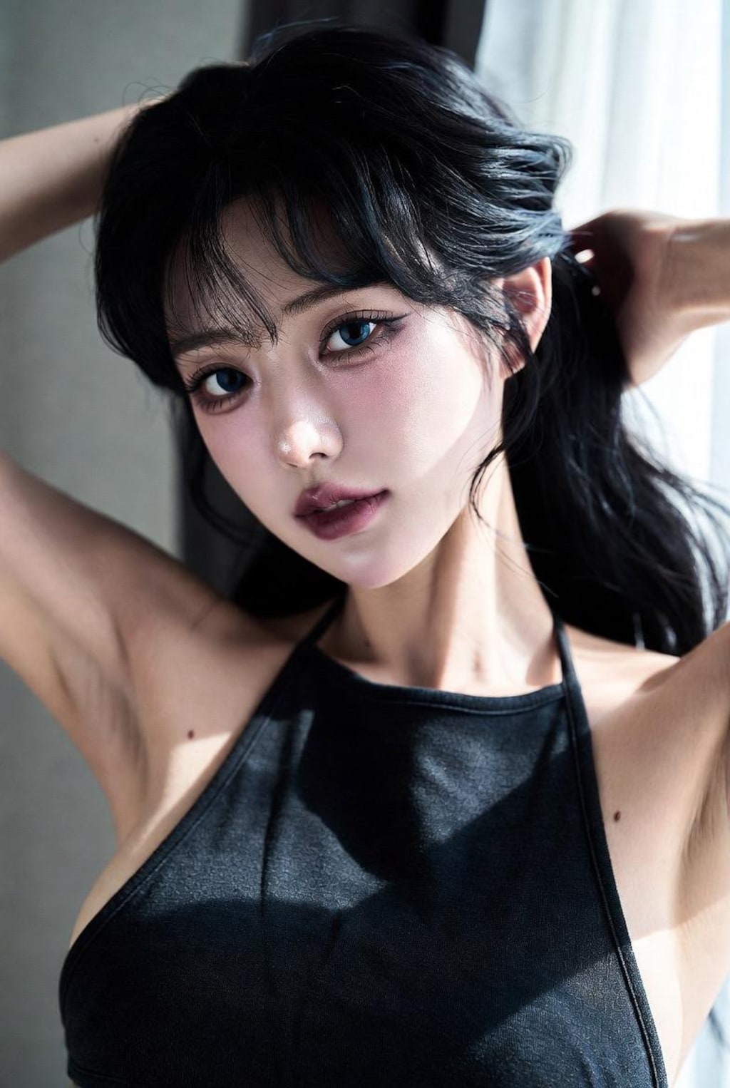 ノースリーブ美女