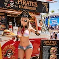 【海夏祭2026】ハンバーガーはいかが？ビーチのキッチンカーのキャストちゃん(すーさん主催「サマーフェスタ2026」他エントリー作品) 2枚目