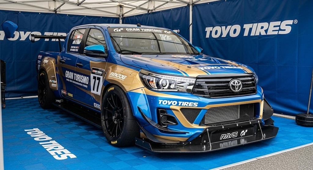 トーヨータイヤハイラックス