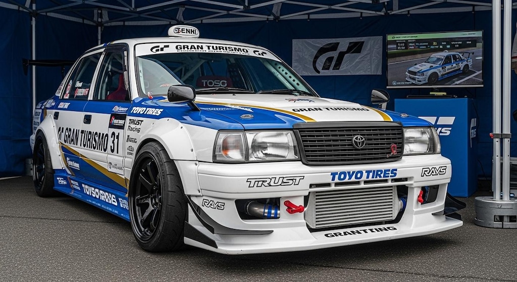 トーヨータイヤコンフォートタクシーのドリ車