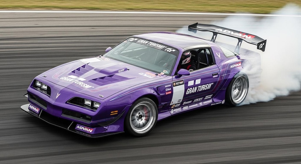 グランツーリスモポンティアックファイヤーバードトランザムのドリ車