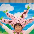 お遊戯会で桜の木を演じる愛娘 2枚目