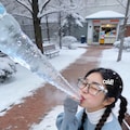Snowflakes and Frozen Smiles 4枚目