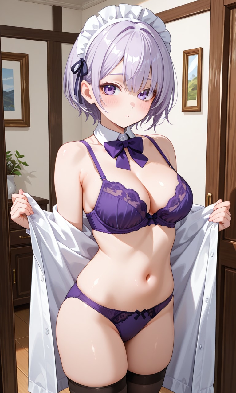 紫メイドの着替え