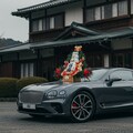 車の上に正月飾り 4枚目