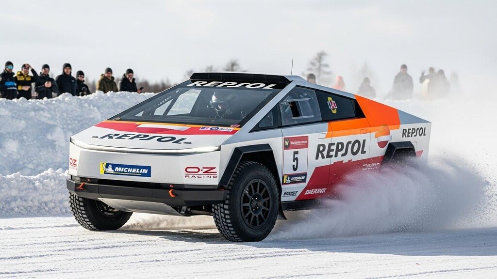 レプソルテスラサイバートラックラリーカー