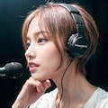 20240615 ヘッドフォン+横顔美人な女子大生シンガー 2枚目