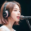 20240615 ヘッドフォン+横顔美人な女子大生シンガー 3枚目