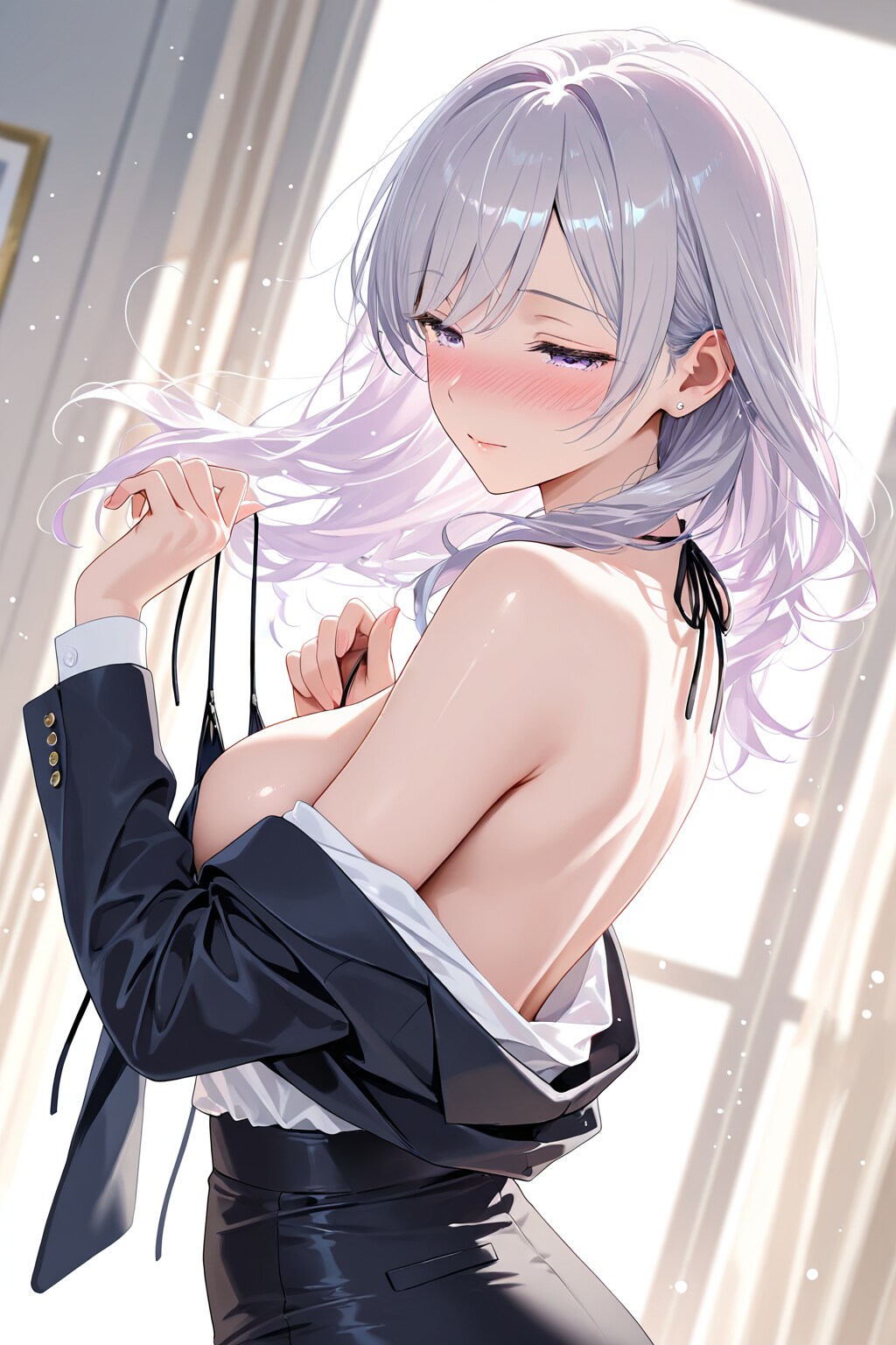 スルスルっと♡　お着換え中のお姉さん