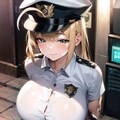 パトロール中の女警察 3枚目