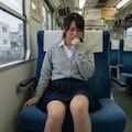 【動画】電車でおしっこ 2枚目