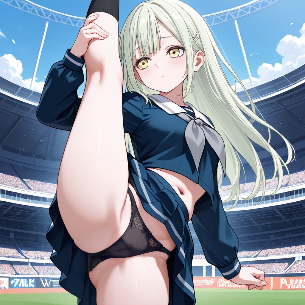 若葉睦が立ち開脚をして、色んなパンツを露出する。