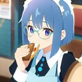 パンを食べるメガネ女子 4枚目