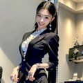 宝石だけじゃなく私も見てね❤️ 2枚目