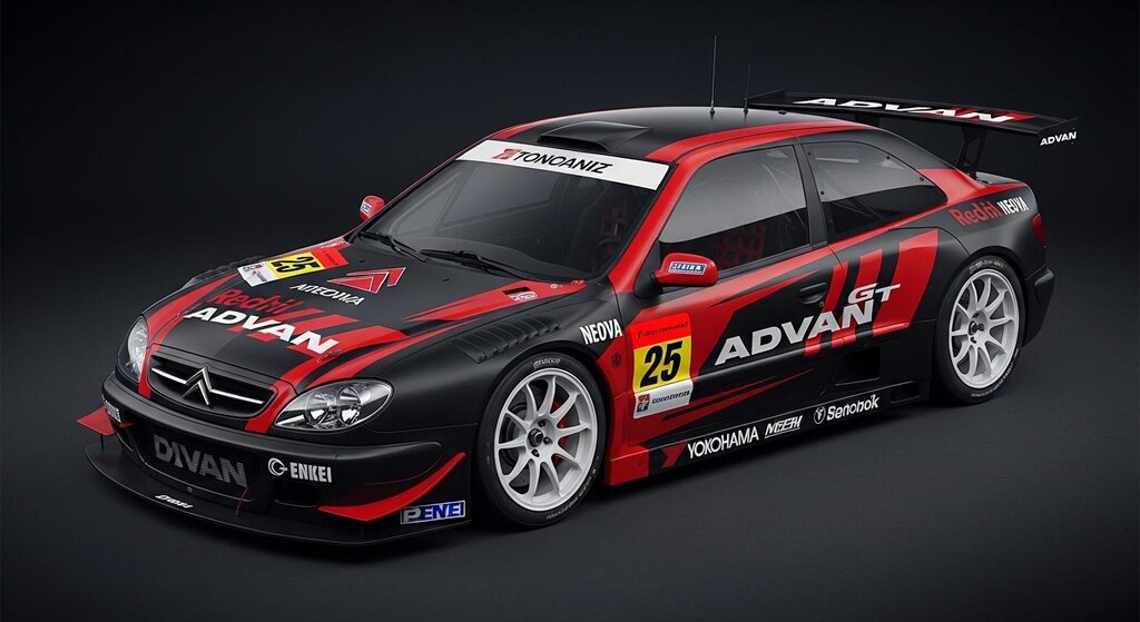 アドバンクサーラレーシングカー