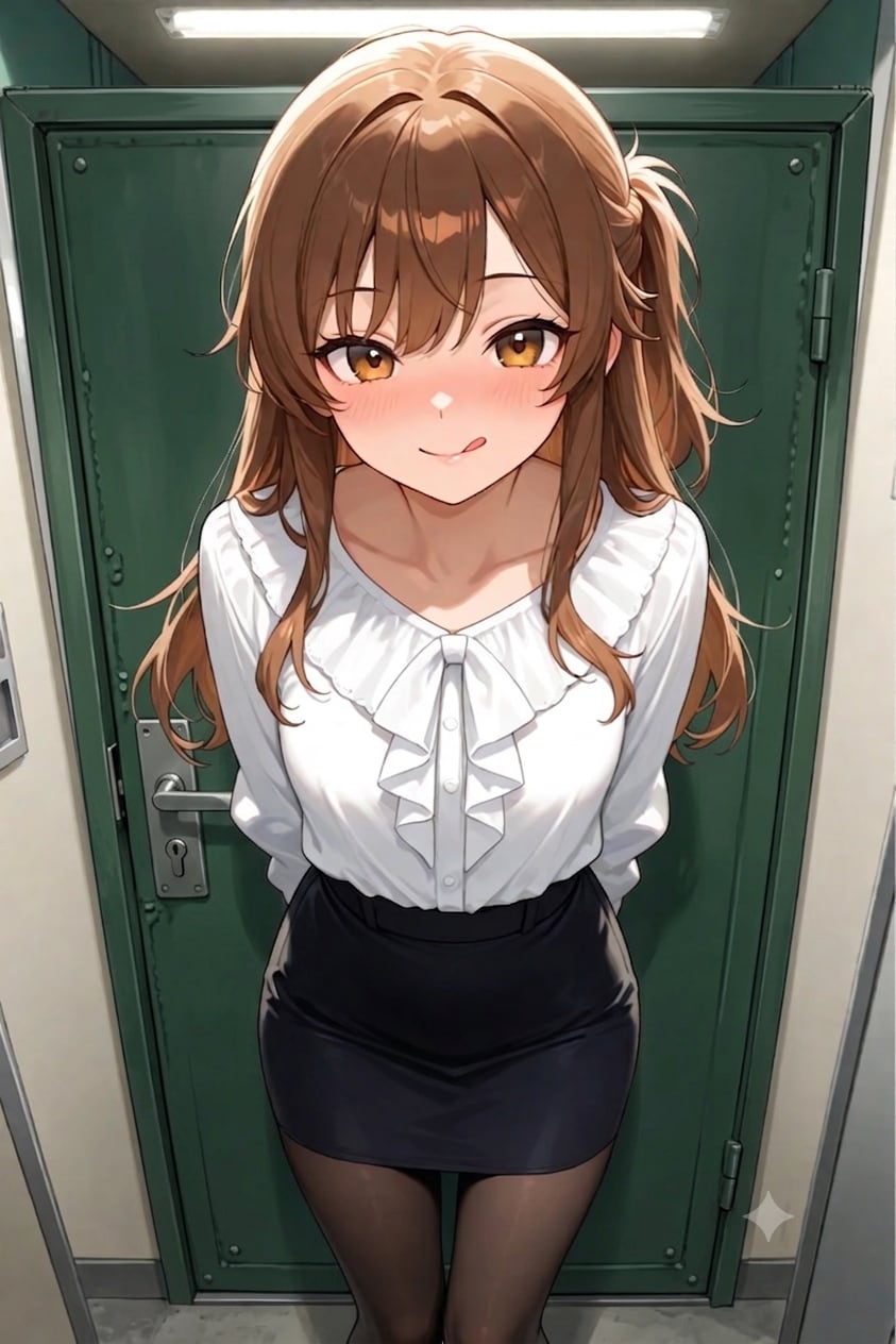 先生？どうしたんですか？…ここ男子更衣室ですよ？