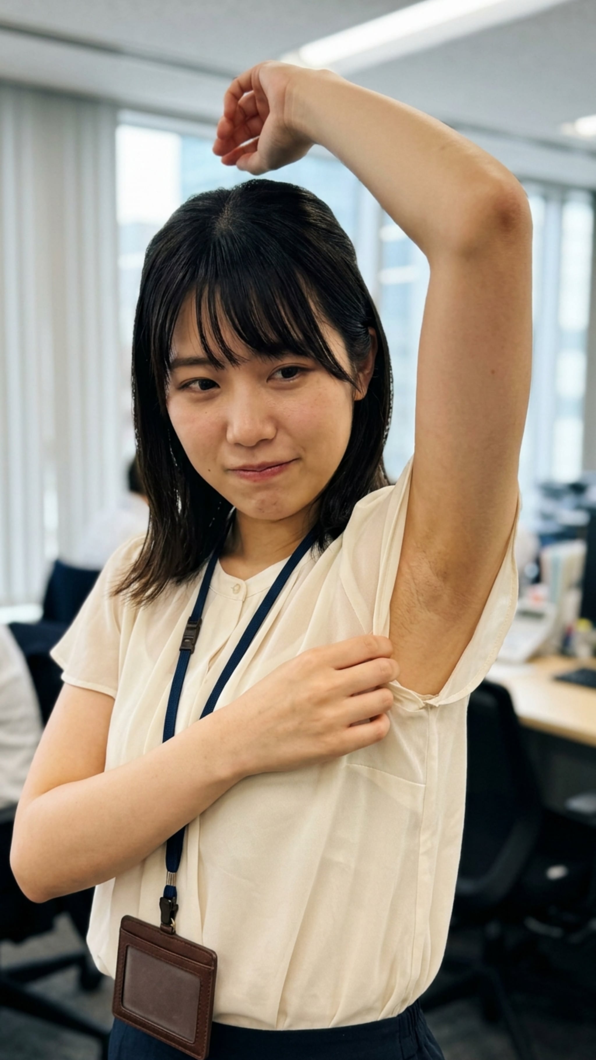 新入社員の腋チェック