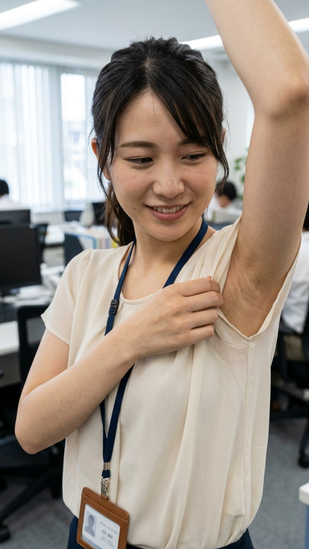 新入社員の腋チェック