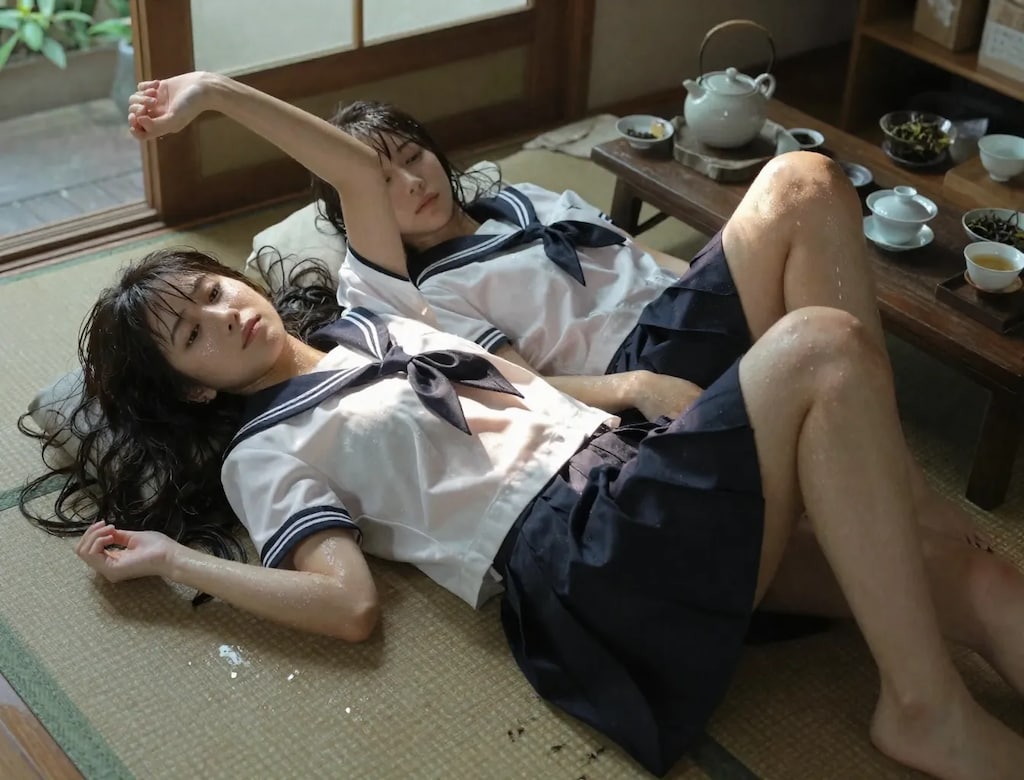 親友同士の真夏のお昼寝