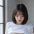 シルバーの煌めきと無垢なまなざし 4枚目