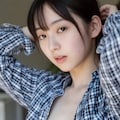 着衣ヌード 4枚目