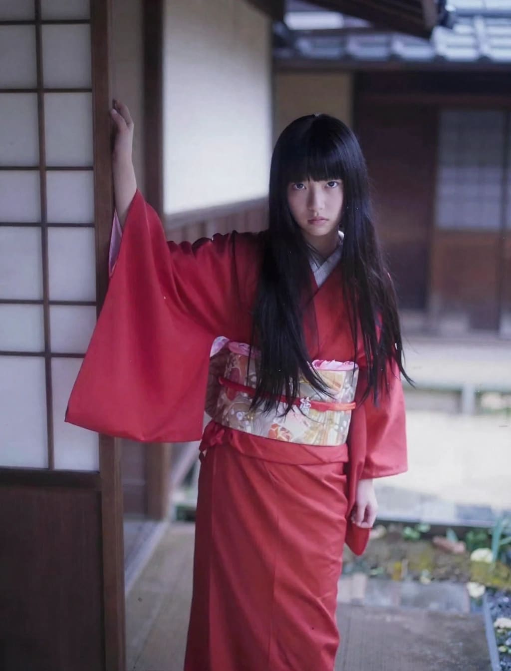 不穏 | の人気AIイラスト・グラビア