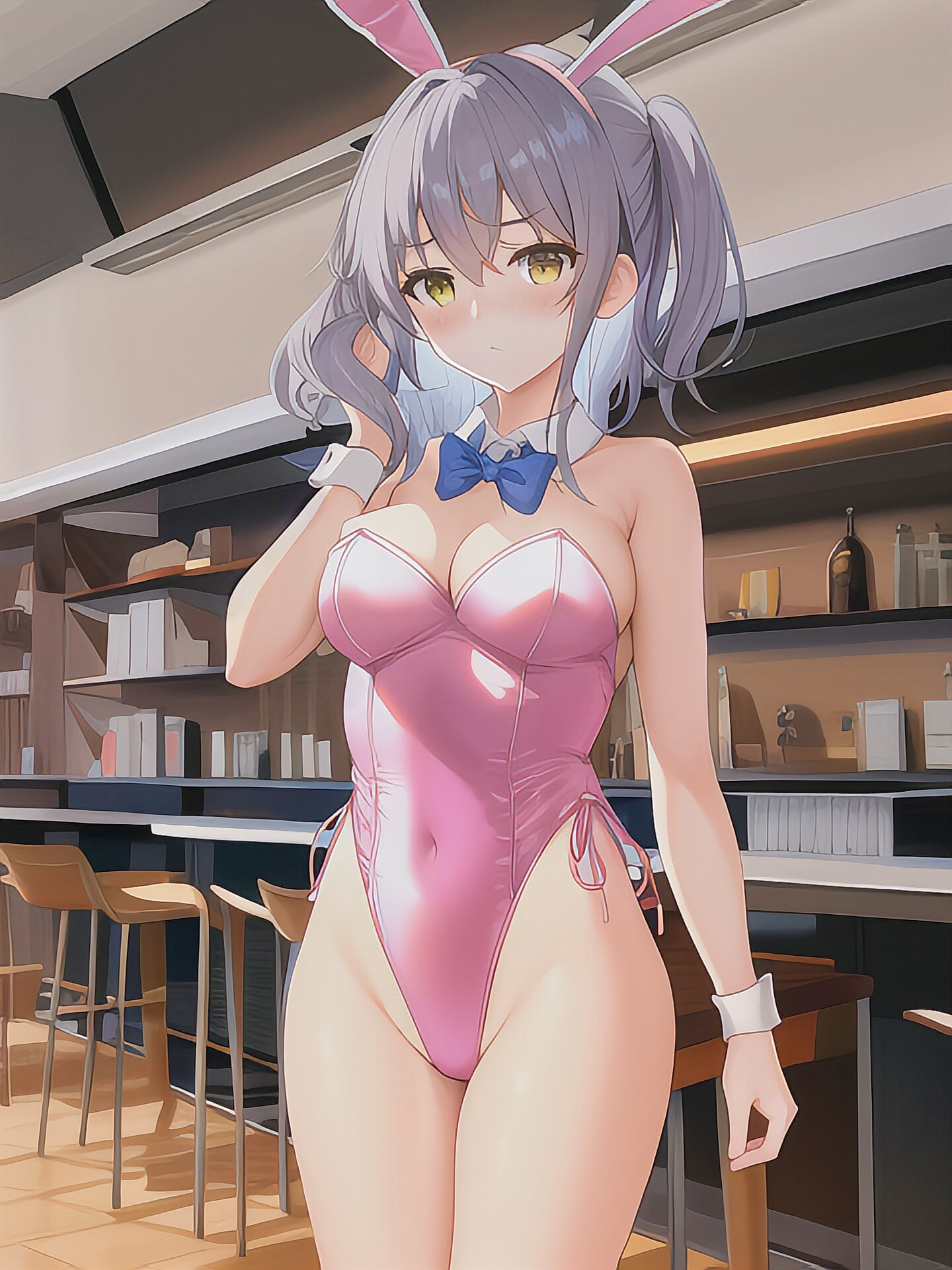 銀髪のピンク生足バニーガール