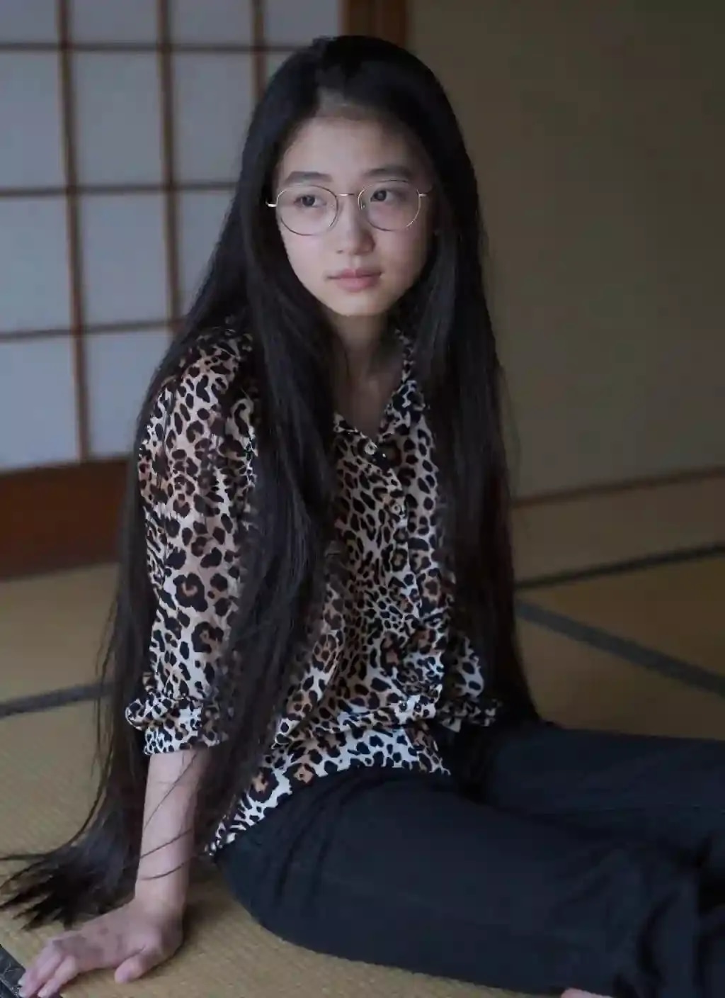 黒髪長髪っ娘（時々眼鏡）